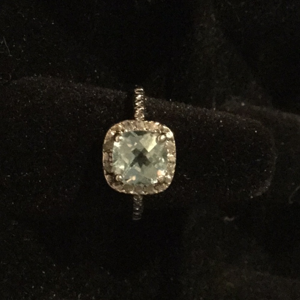 Aquamarine/diamond ring